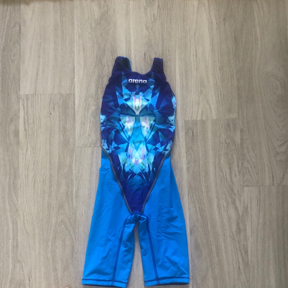 Arena tech suit